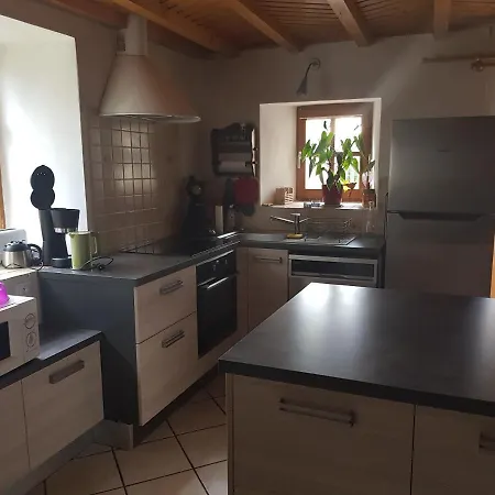 La Maison De Pierre * Lapte