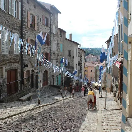 La Maison De Pierre Lapte