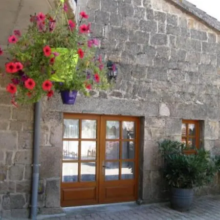 La Maison De Pierre