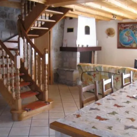 La Maison De Pierre Lapte