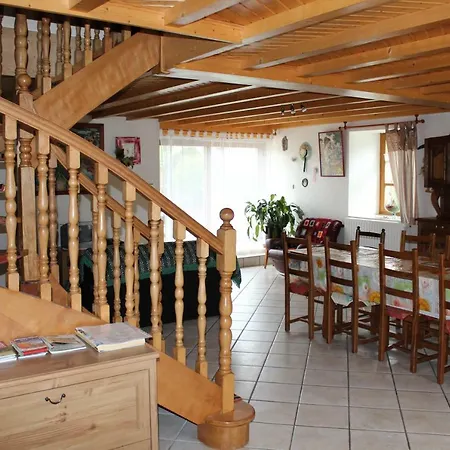 La Maison De Pierre בית נופש